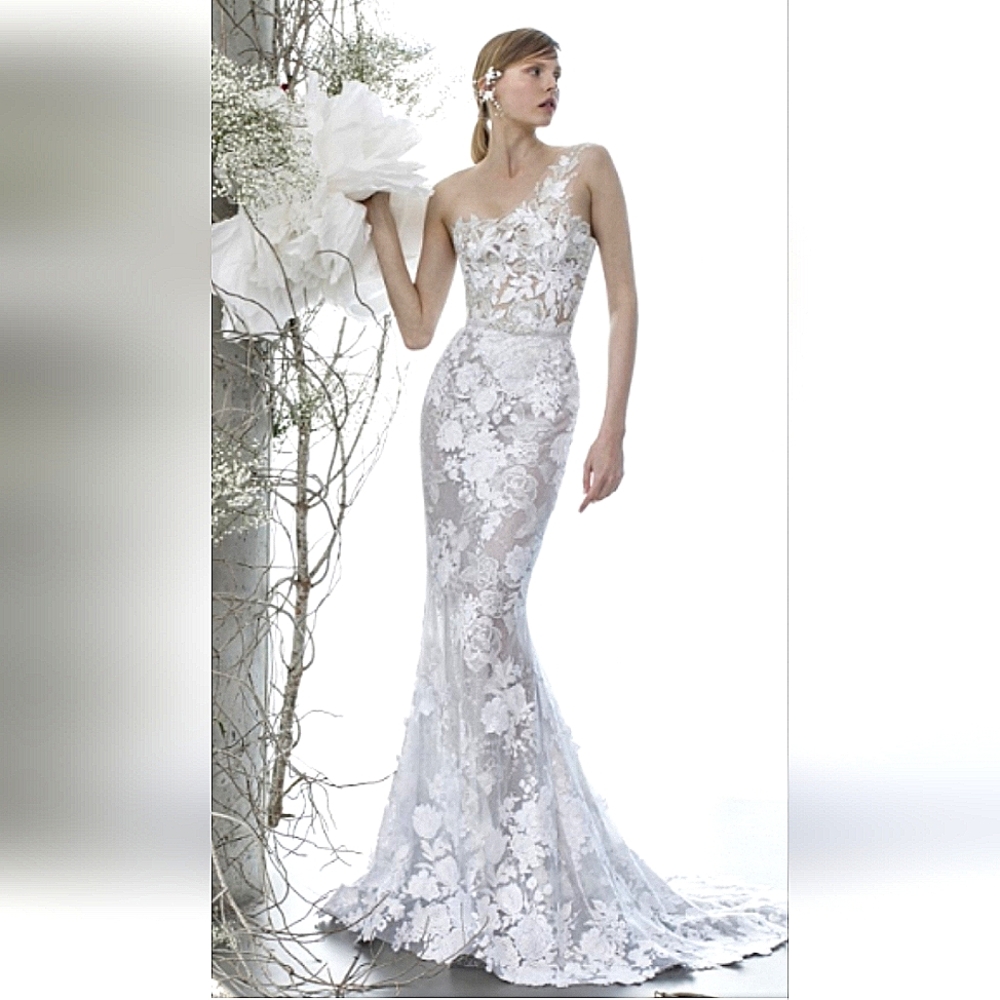 NWT$11,920 Mira Zwillinger Joelle One Shoulder Runway Wedding Dress Sz 38 (4-6)